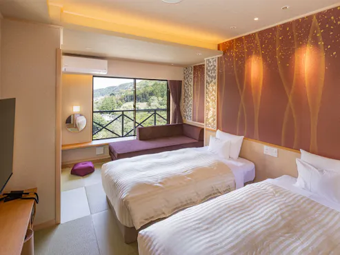 Japanese Room (Maximum Capacity: 3 Guests)