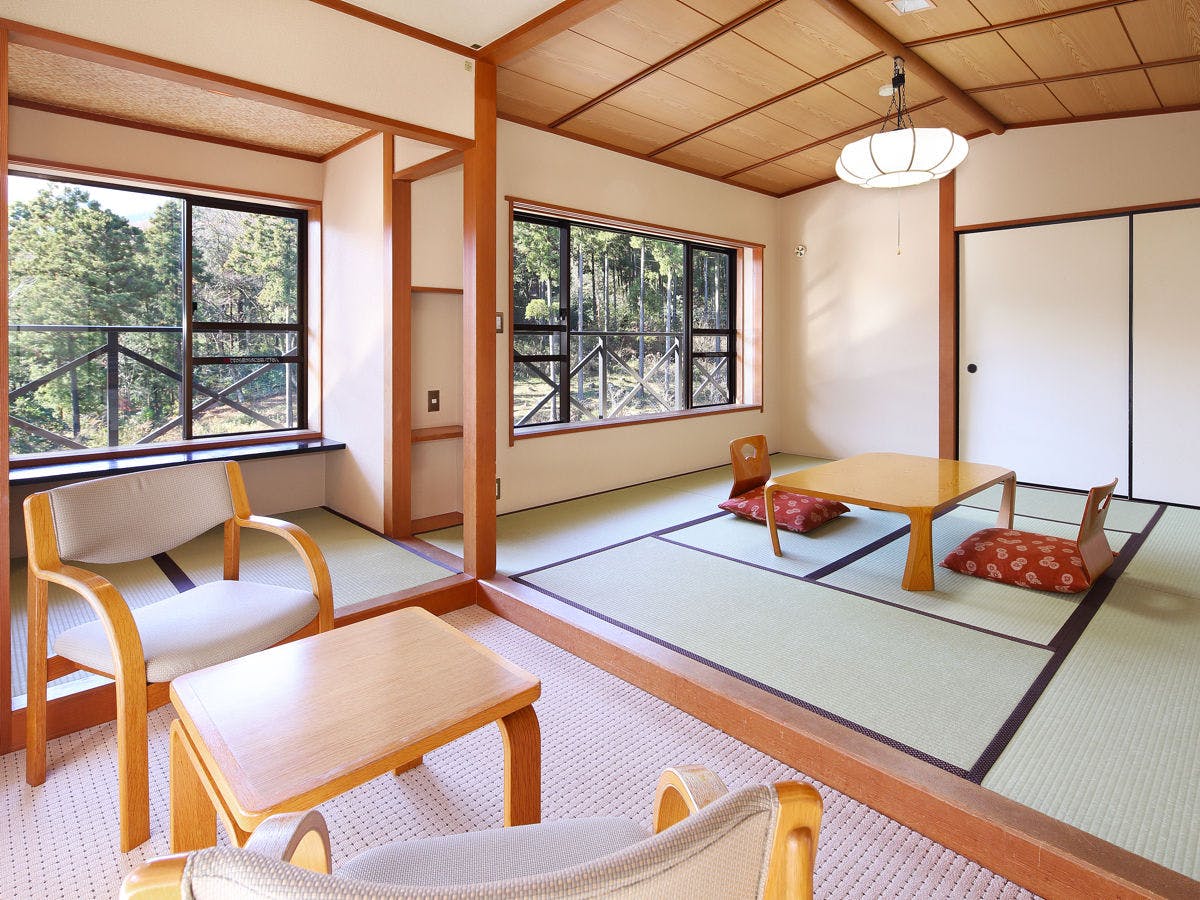 Hakone Mori Okada