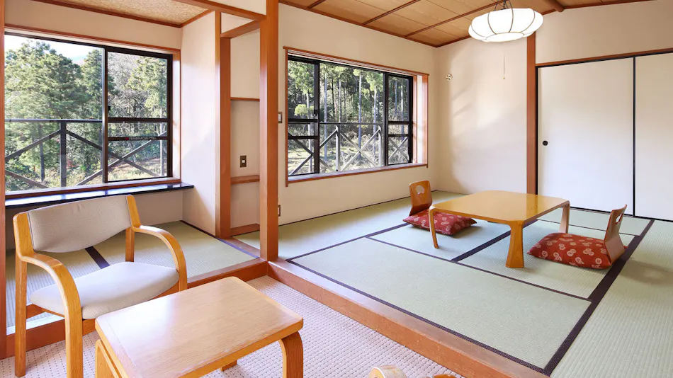 Hakone Mori Okada