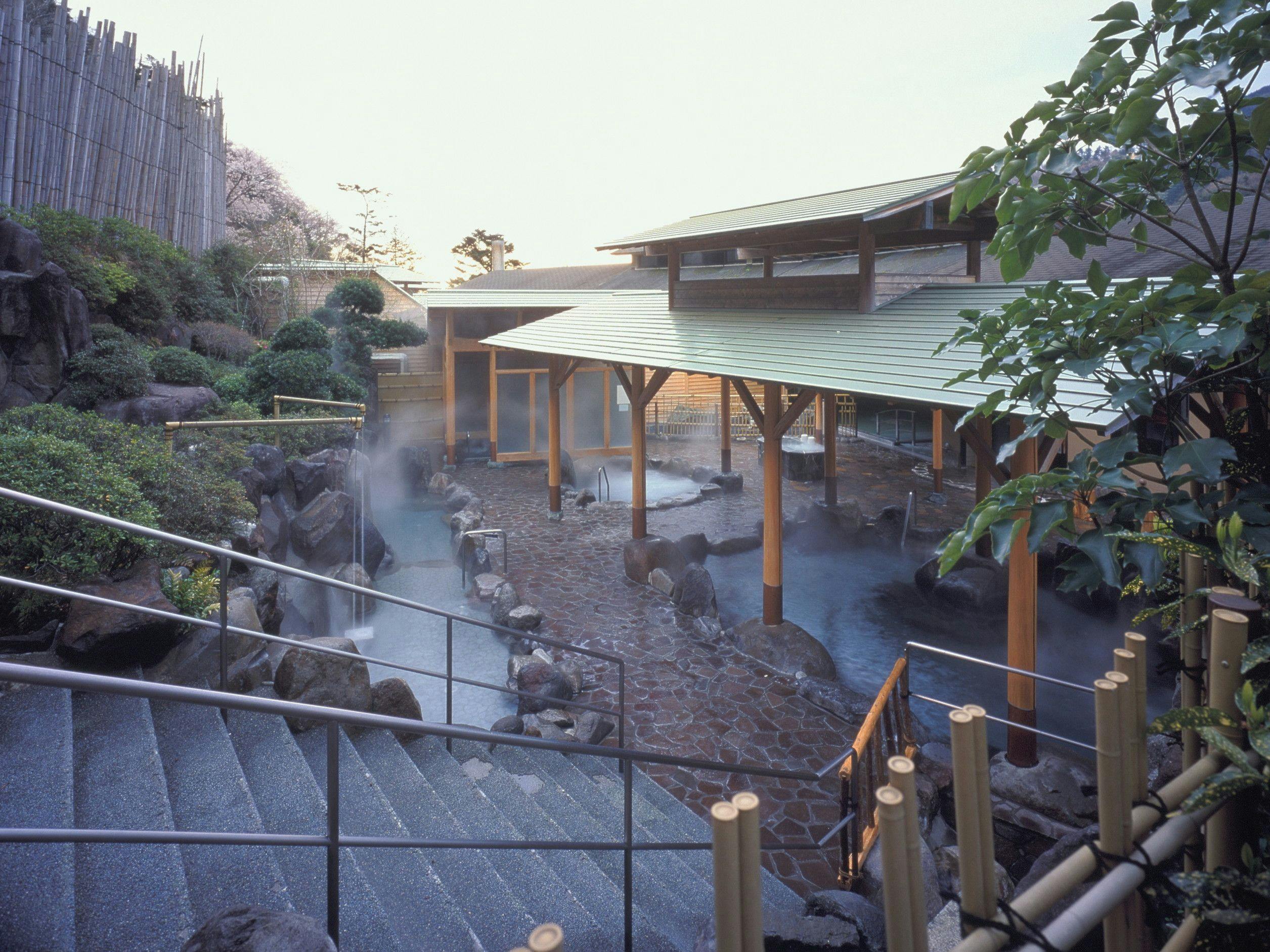 Hakone Mori Okada