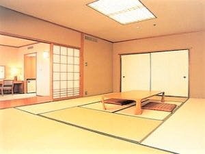 ≪ห้องสไตล์ญี่ปุ่น≫ ห้องสไตล์ญี่ปุ่น 10 เสื่อทาทามิ + ห้องหน้า 16 ตารางเมตร