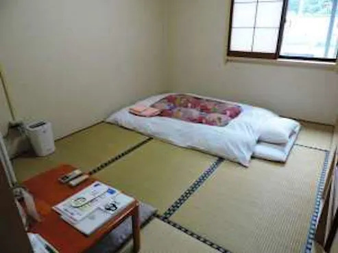 Bilik gaya Jepun 6 tatami