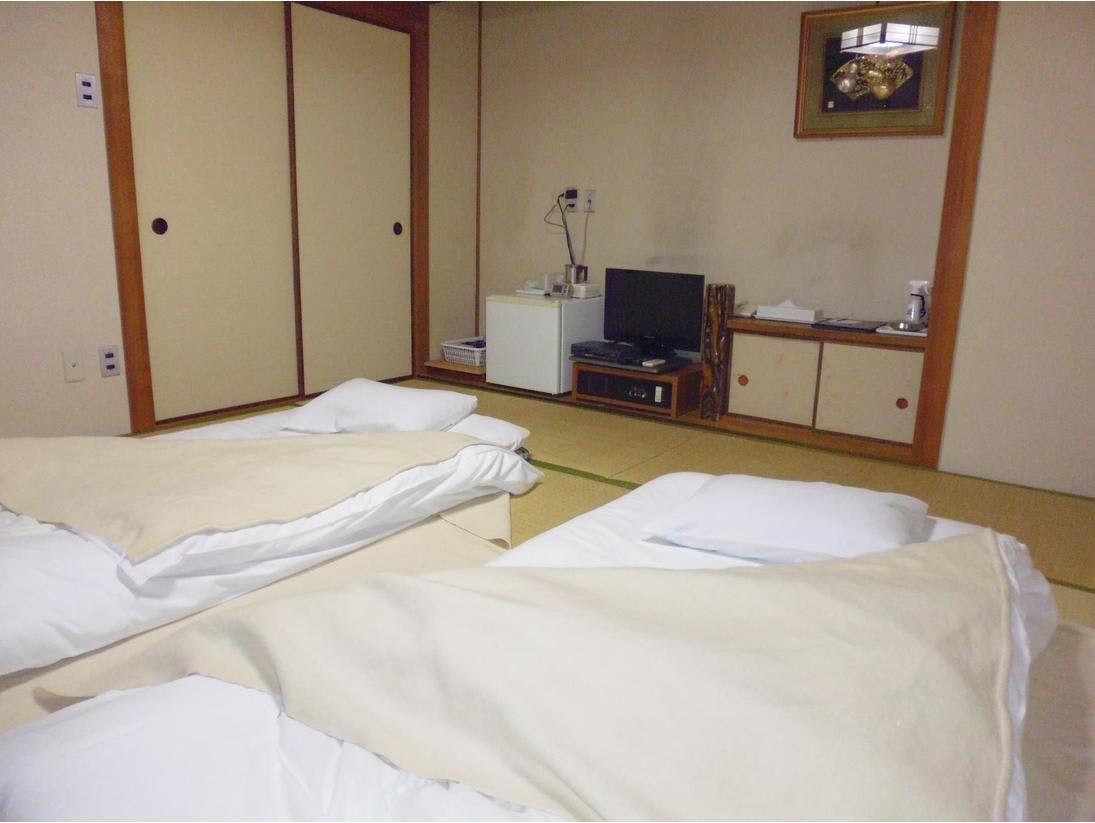 Hotel Crown Hills Miyoshi (formerly Miyoshi Royal Hotel)