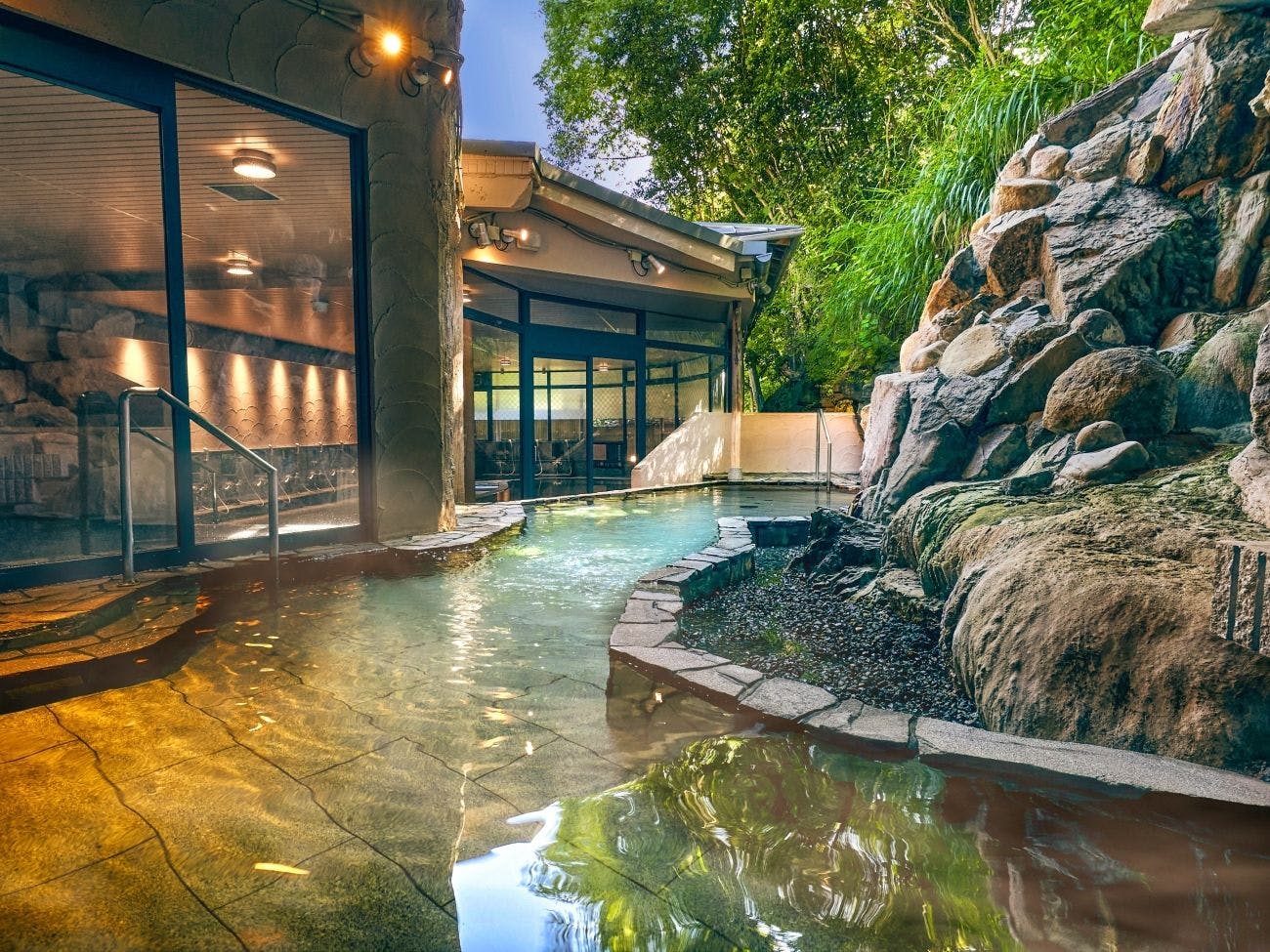 Ooedo Onsen Monogatari Premium Shirahama Gyoen