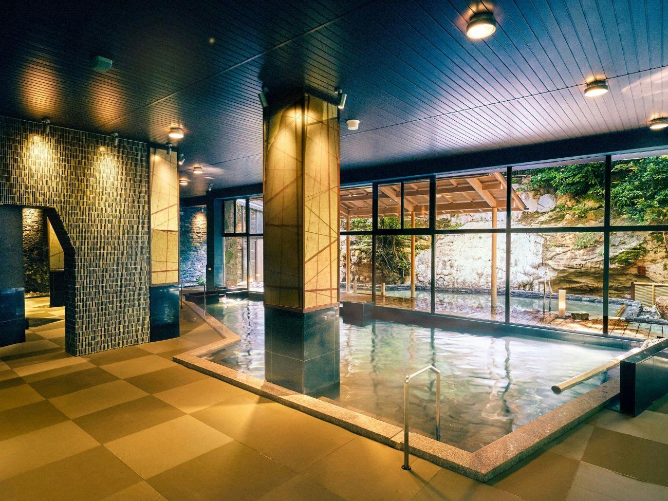 Ooedo Onsen Monogatari Premium Shirahama Gyoen