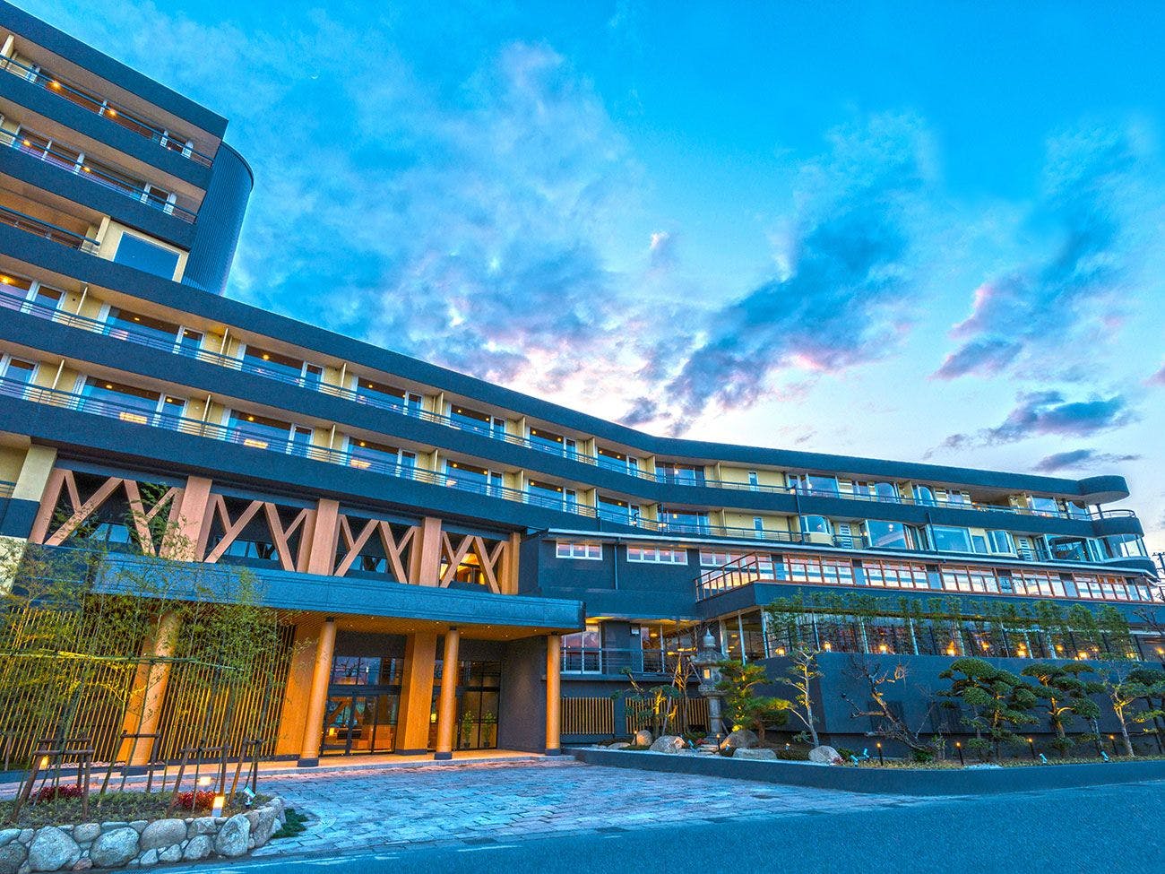 Ooedo Onsen Monogatari Premium Shirahama Gyoen