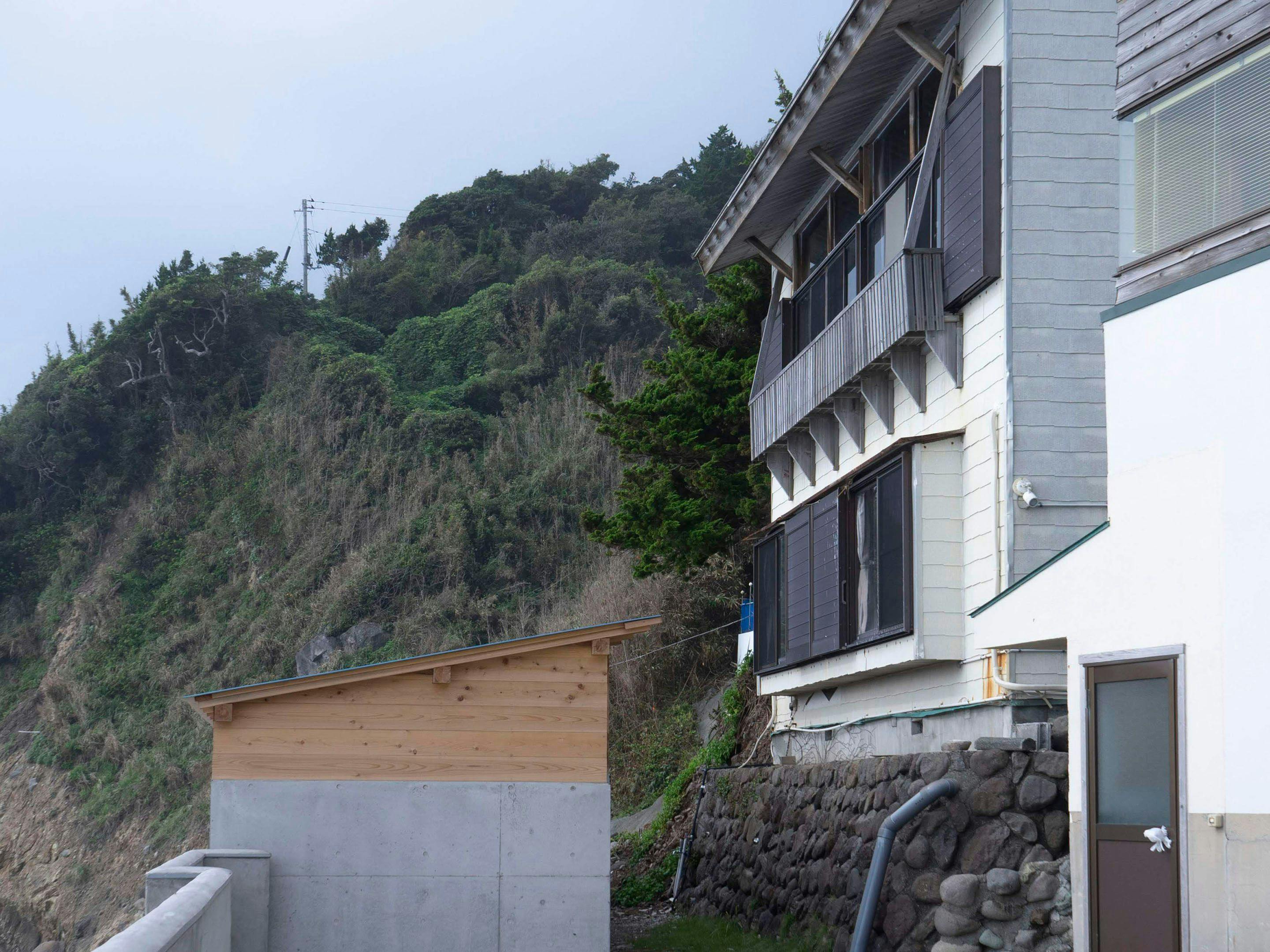 อาคารริมทะเลที่อยู่หน้าทะเล