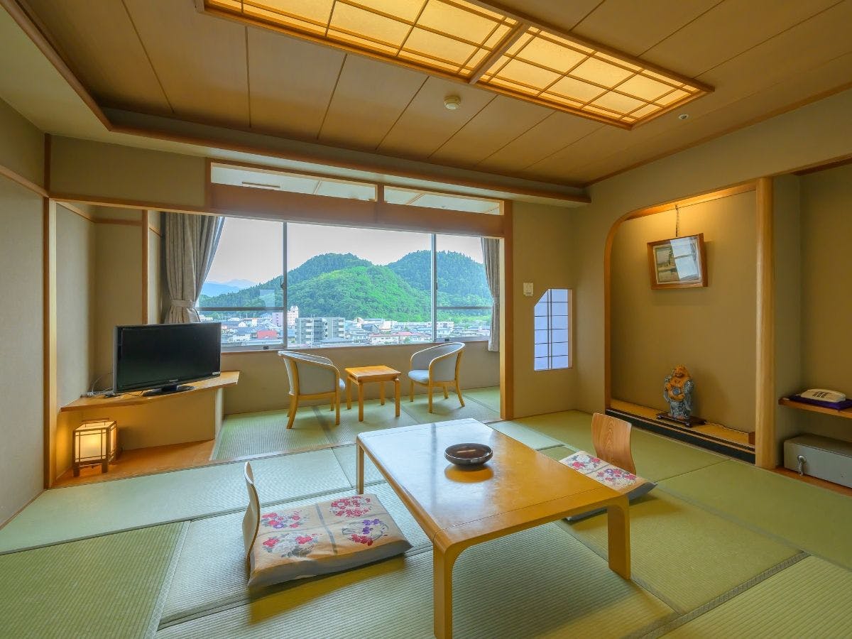 ห้องสไตล์ญี่ปุ่นขนาด 10 เสื่อทาทามิ