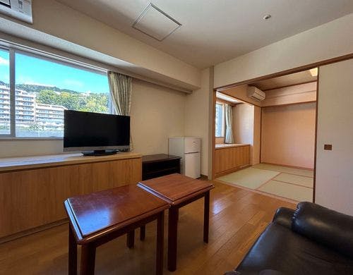 【角部屋】和洋室（ツイン+6畳）一例