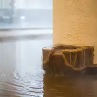 น้ำพุร้อนธรรมชาติ