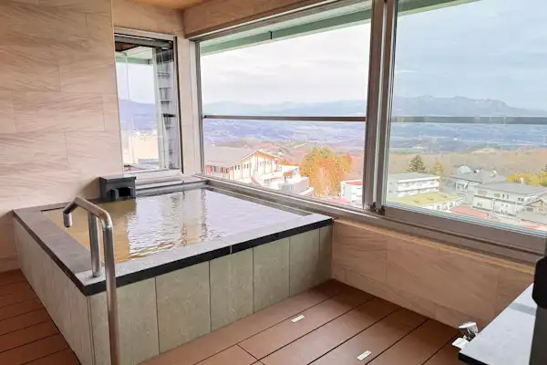 ห้องนอนสไตล์ญี่ปุ่นพร้อมอ่างอาบน้ำกลางแจ้ง (สองห้อง)