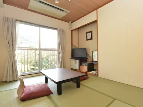 อาคารฝั่งใต้|ไม่มีวิว/ห้องพักสไตล์ญี่ปุ่น (6 เสื่อทาทามิ)