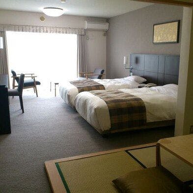 Wisterian Life Club Usami