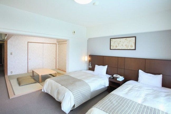 Wisterian Life Club Usami