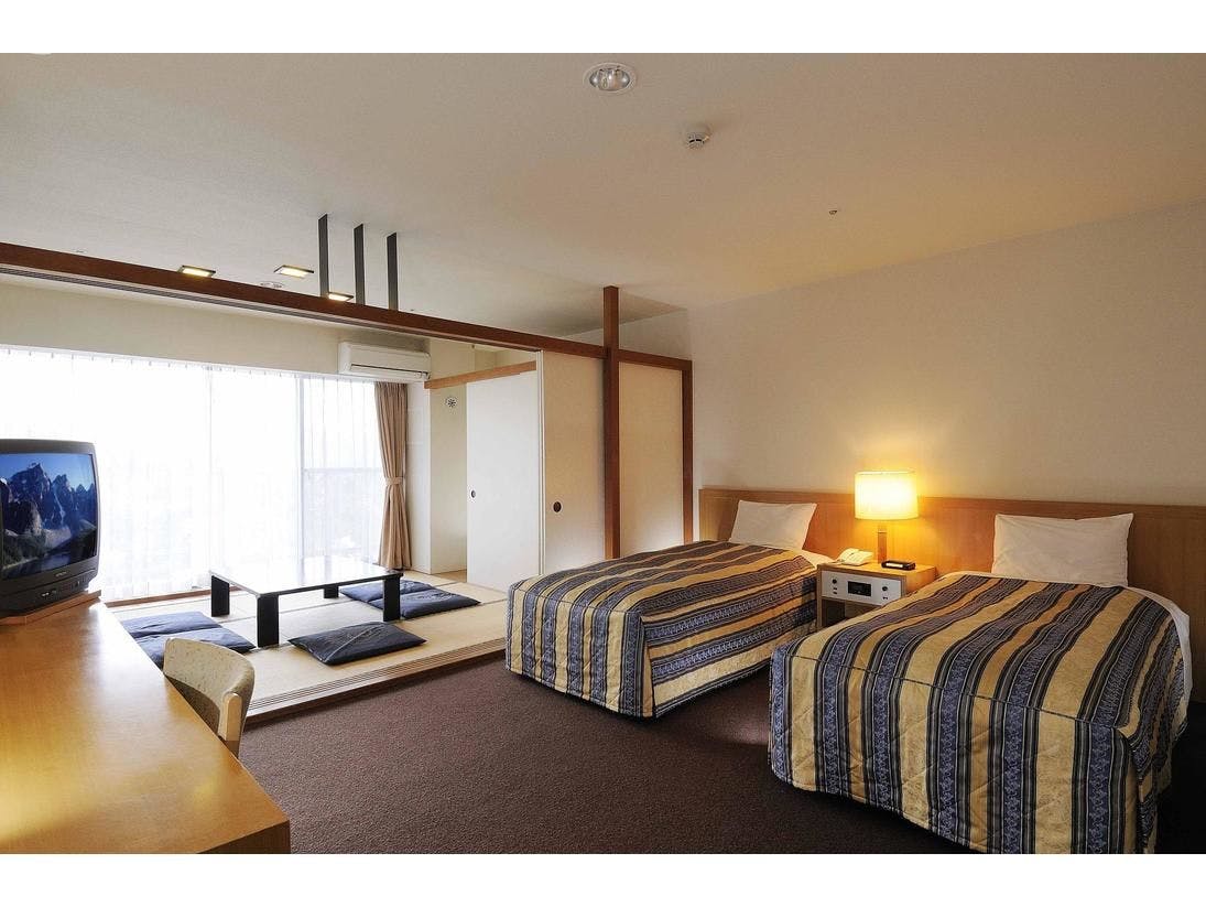 Wisterian Life Club Usami