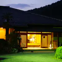 Pemandangan malam hari