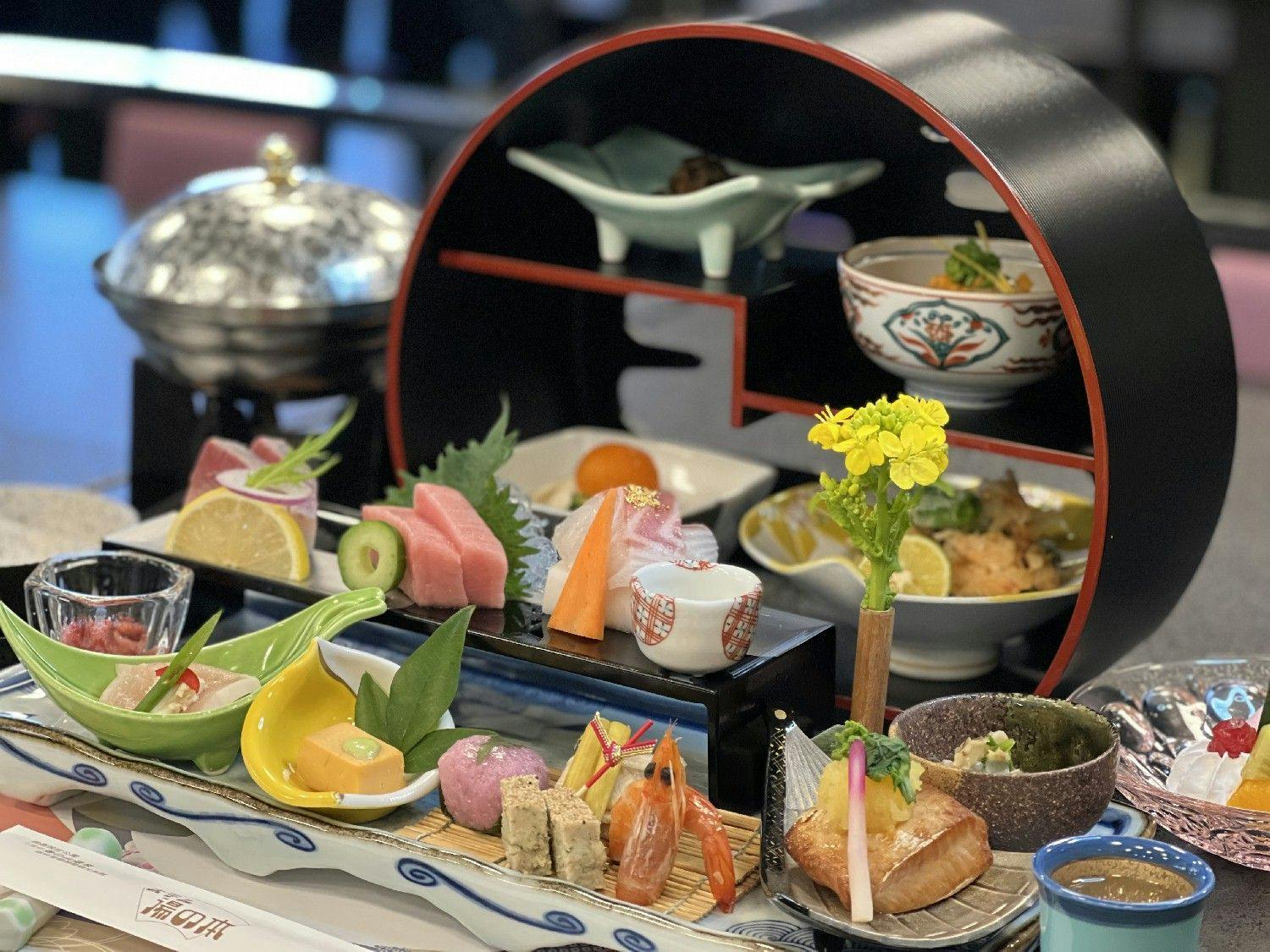 餐廳提供季節會席料理