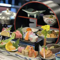 식사처에서 계절 가이세키 요리