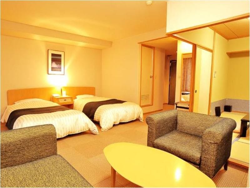 富貴亭和洋室靠近大浴場，非常方便。