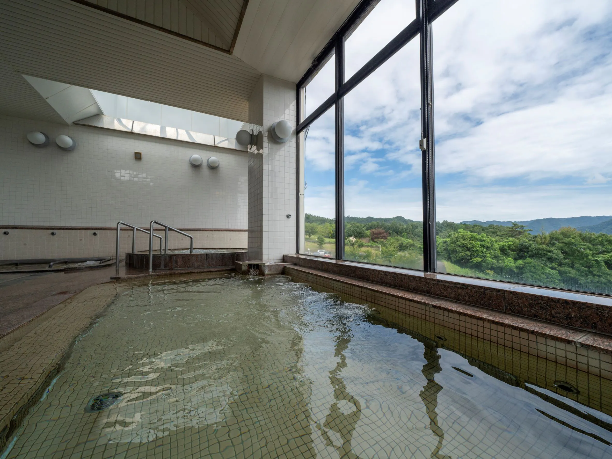 ห้องอาบน้ำรวม