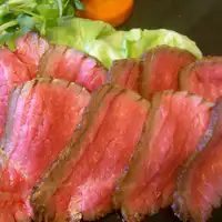 อาหารเย็น (เนื้ออบโฮมเมด)