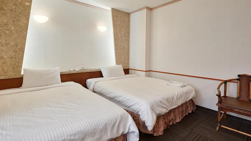 Crown Hotel Okinawa