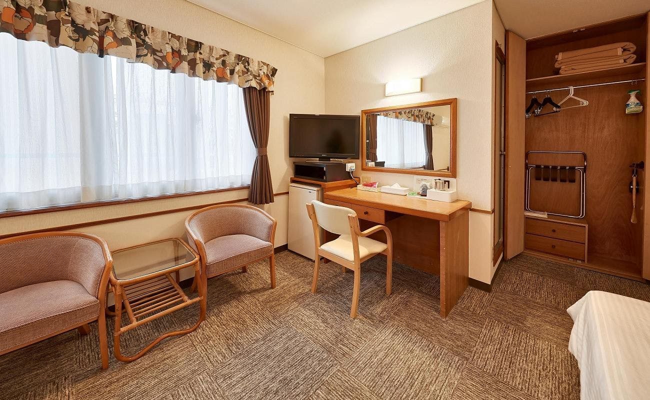 Crown Hotel Okinawa