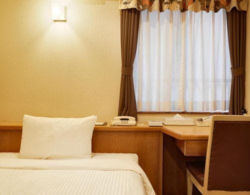 エアコンやデスクも完備