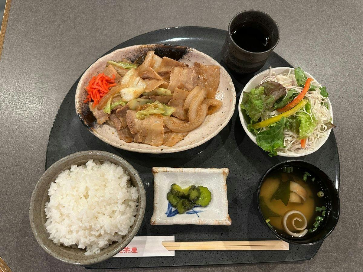Paket makan malam set jahe panggang (shogayaki)