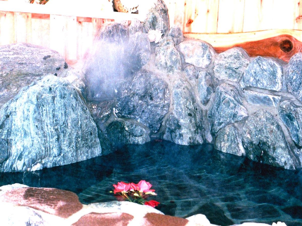 อ่างอาบน้ำหิน