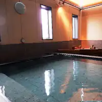 ห้องอาบน้ำรวมบนชั้นดาดฟ้าชั้น 10 ♪