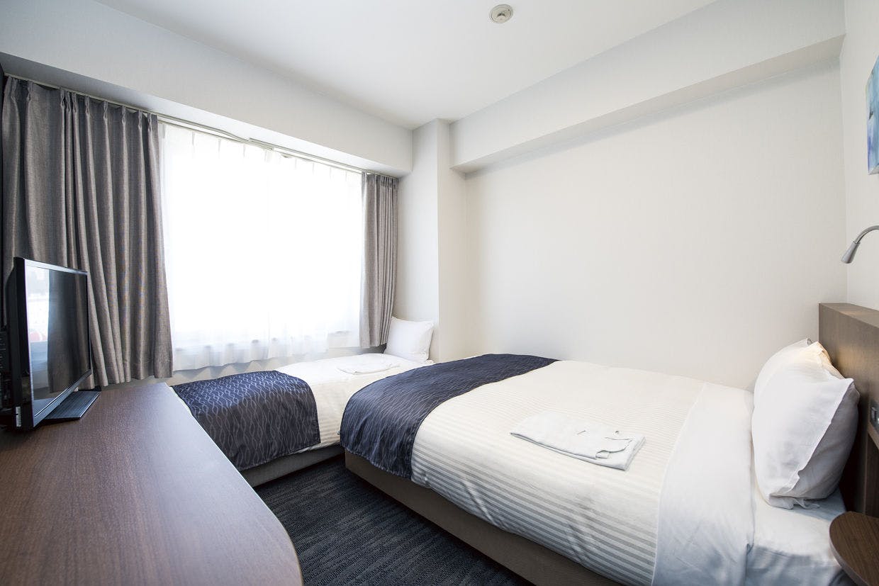 Studio Twin/Single + Sofa Bed