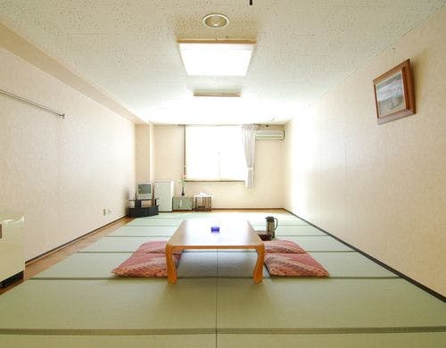 トイレ洗面所なし１７畳和室