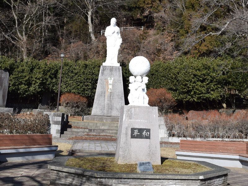 รูปปั้นเทพีแห่งสันติภาพ