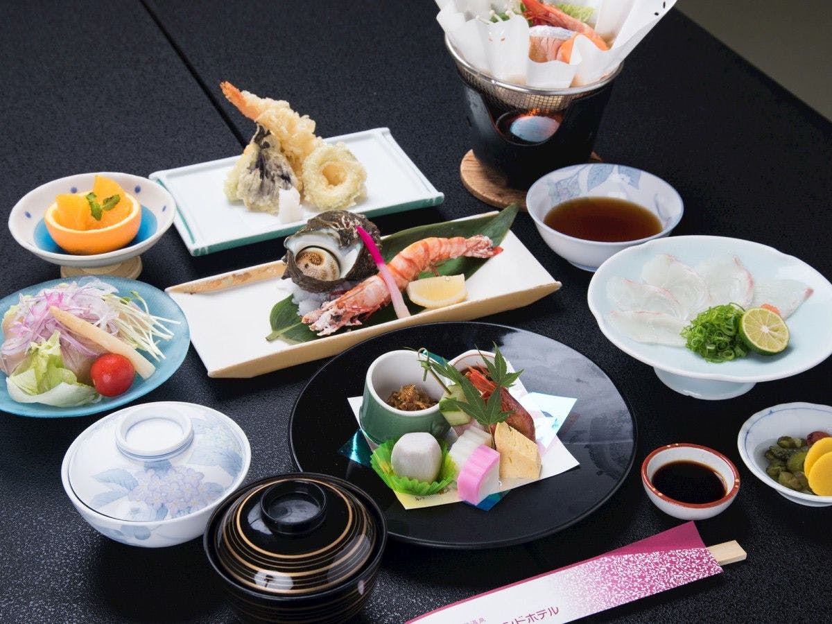 *【每月更換的懷石料理範例】