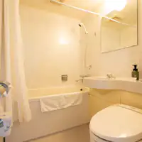 ห้องพักเตียงคู่มาตรฐานพร้อมห้องน้ำ