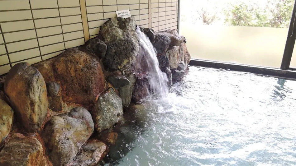 Maruoka Onsen Takekurabe