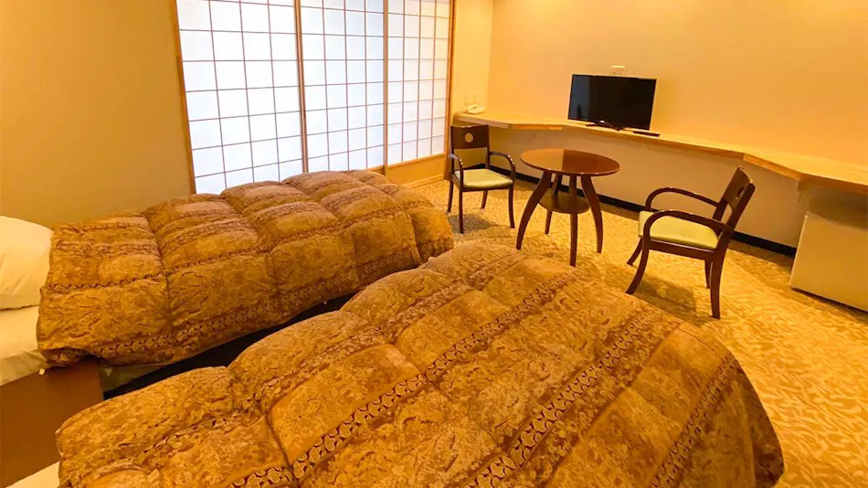 Maruoka Onsen Takekurabe