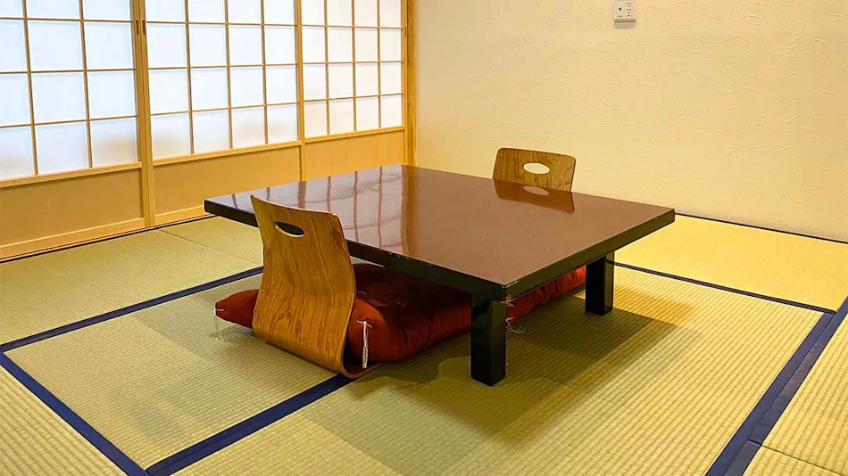 Maruoka Onsen Takekurabe