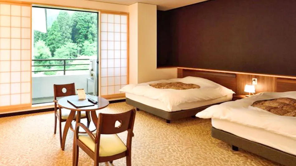Maruoka Onsen Takekurabe