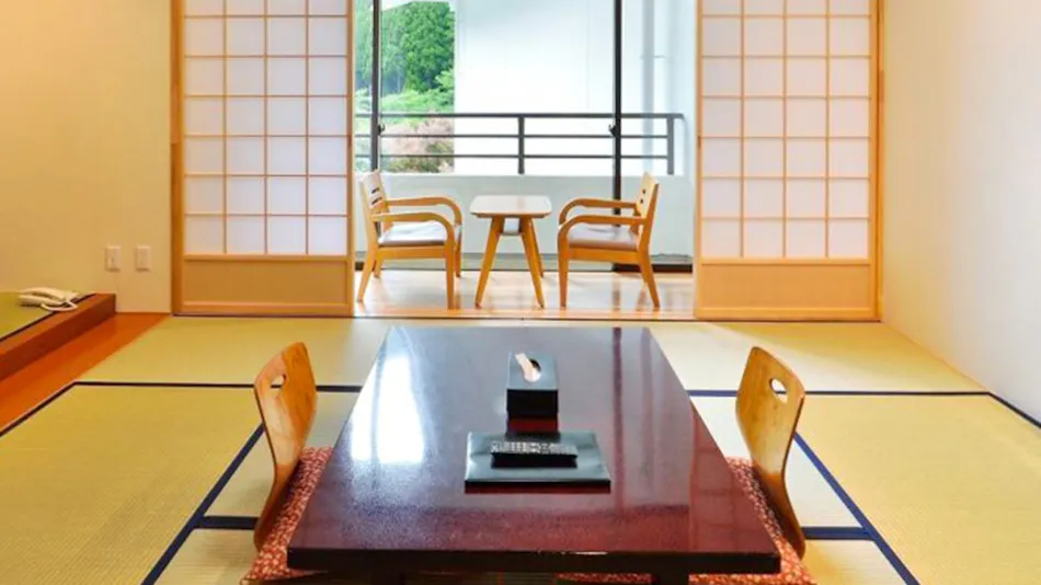 Maruoka Onsen Takekurabe