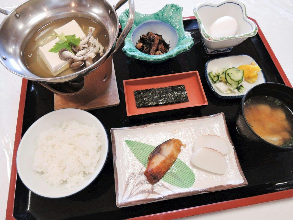 Maruoka Onsen Takekurabe