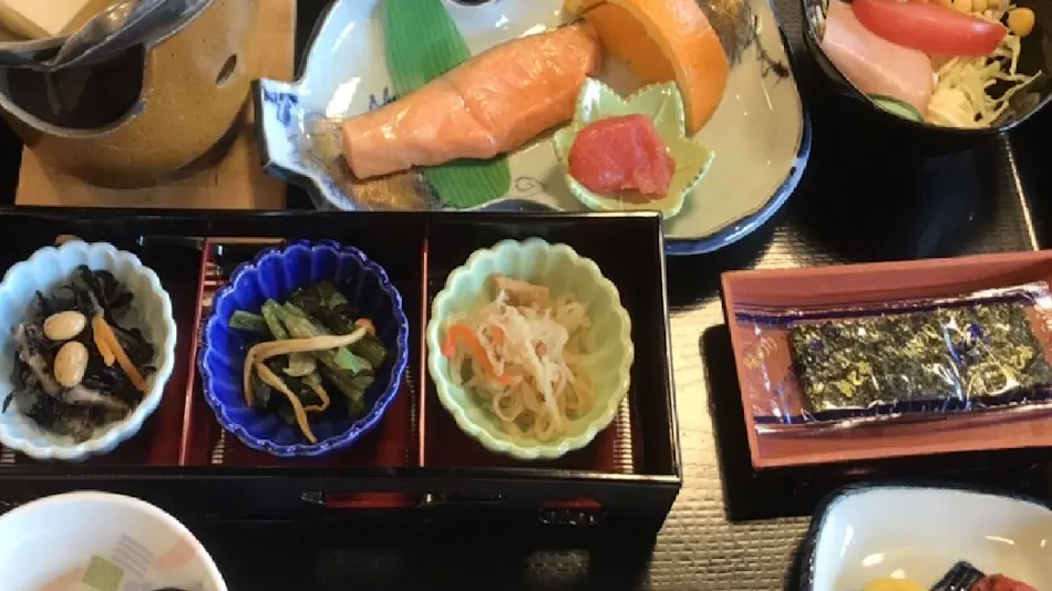 Maruoka Onsen Takekurabe