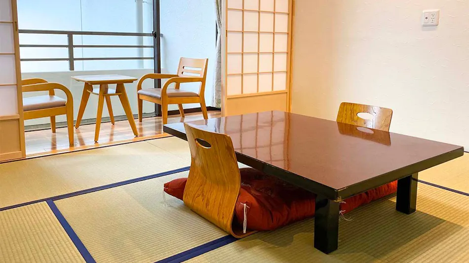 Maruoka Onsen Takekurabe