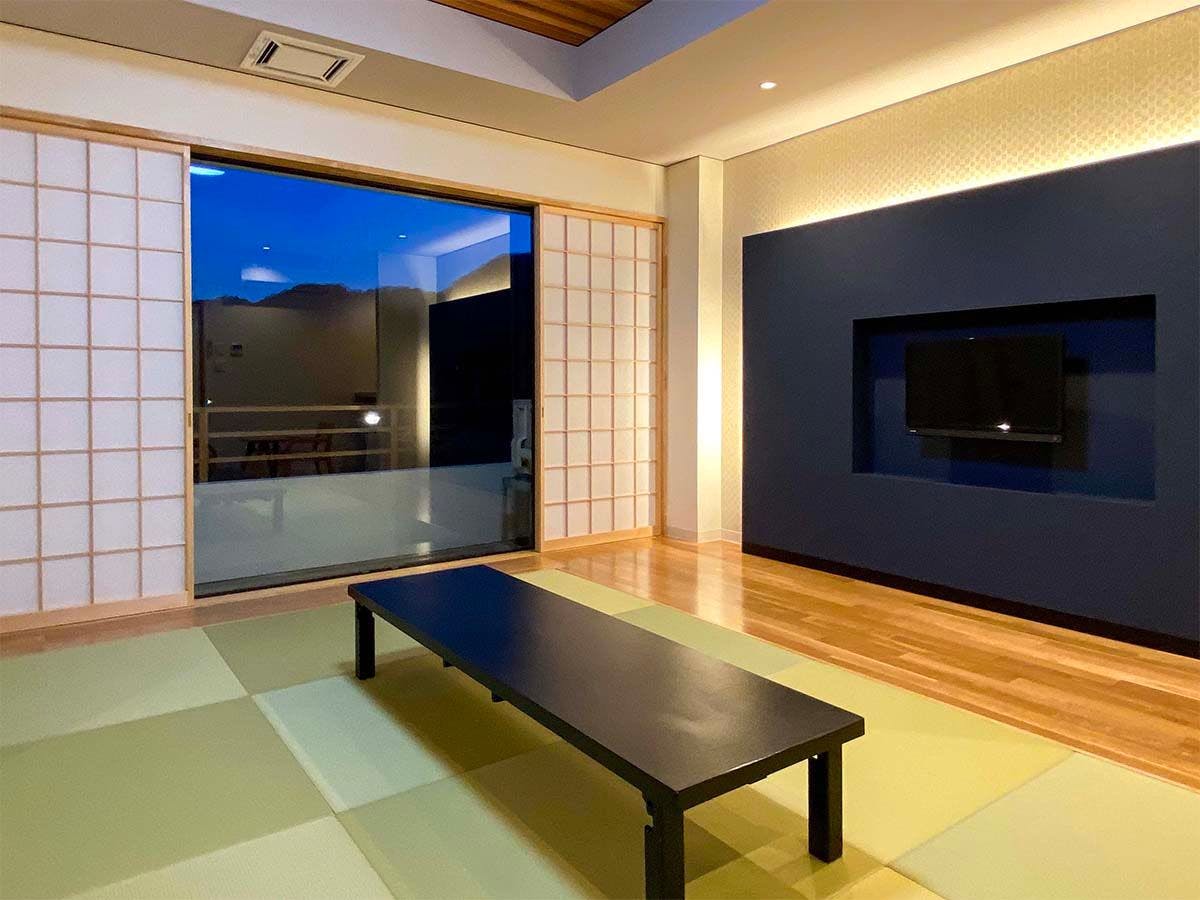 Maruoka Onsen Takekurabe