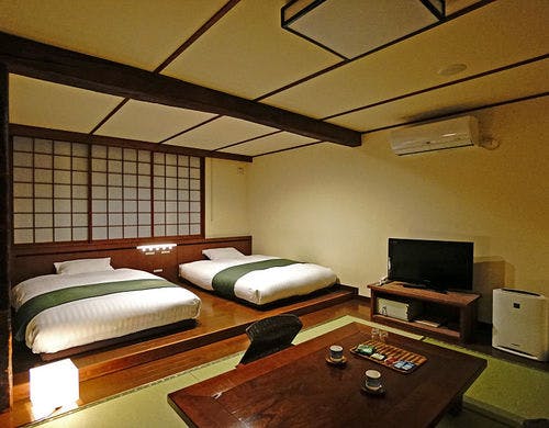 【和風モダン33平米】ベッドはセミダブル。