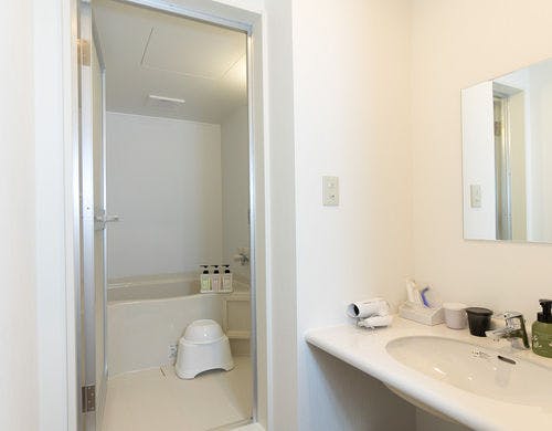 新館はバス・トイレ独立。写真はツイン