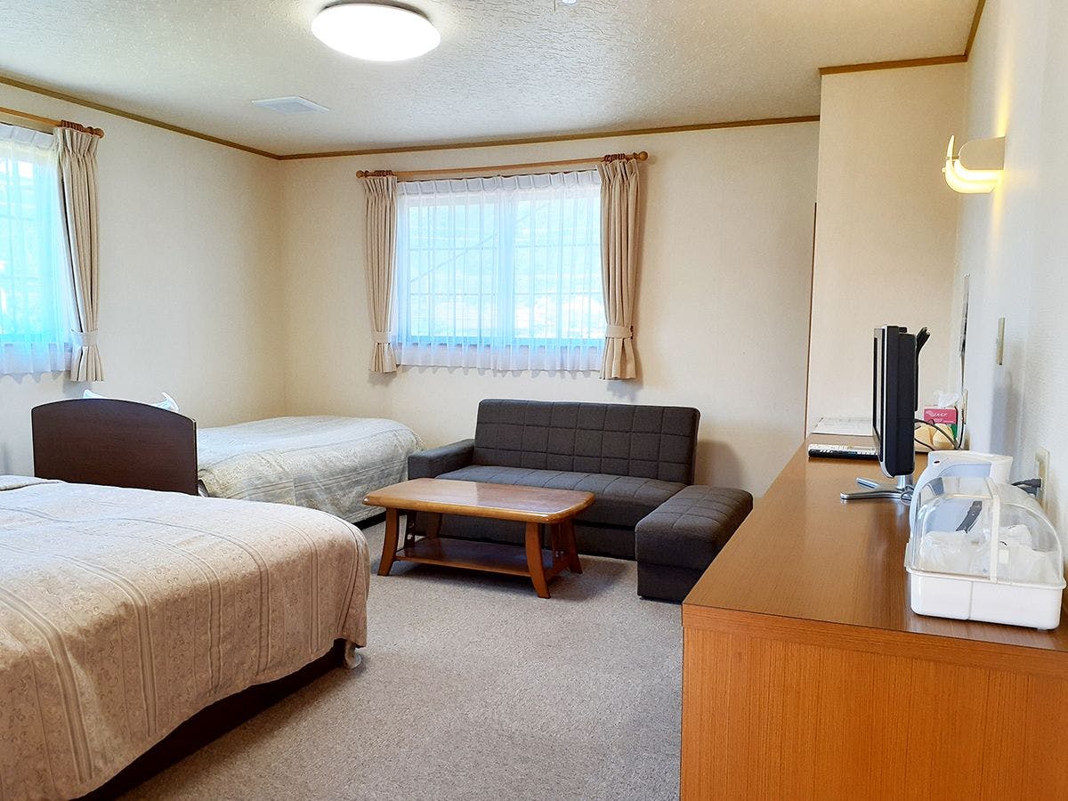 Sunmore Inn - Room Only Accommodation
