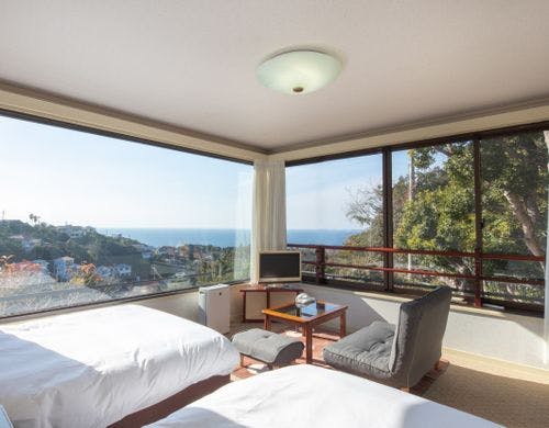 【露天風呂付別荘タイプ/海を臨む】