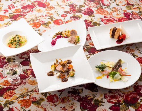 夕食はイタリアンのコースになります。